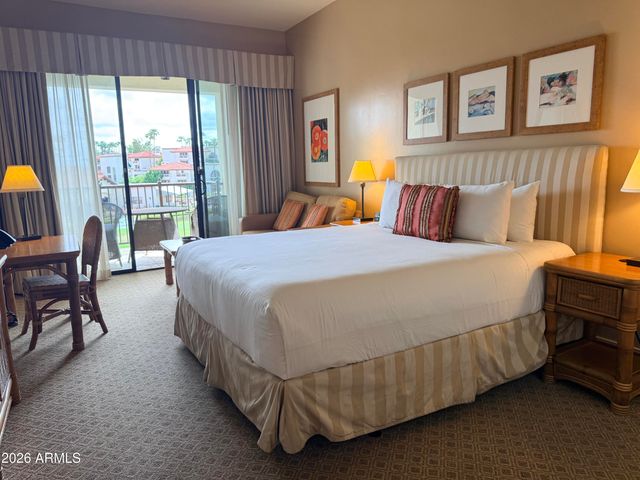8000 S ARIZONA GRAND Parkway 302, Phoenix, AZ 85044