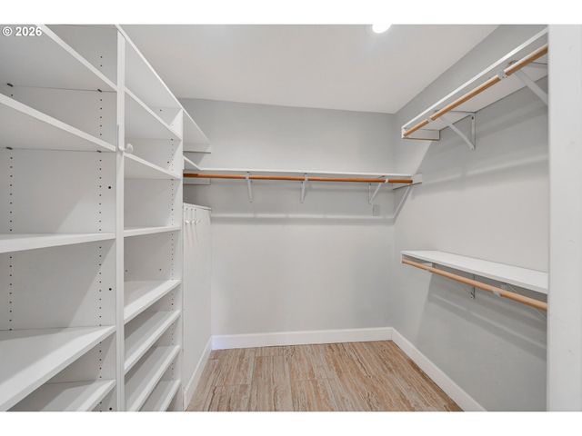 1025 Nw BASCO Ave, Roseburg, OR 97471