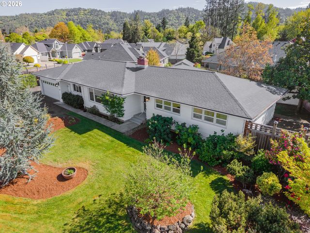 1025 Nw BASCO Ave, Roseburg, OR 97471