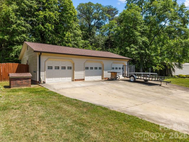 1215 Union Church Road, Salisbury, NC 28146
