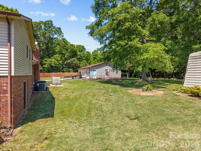 1215 Union Church Road, Salisbury, NC 28146