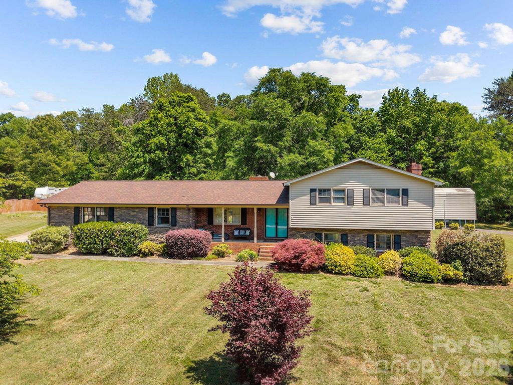 1215 Union Church Road, Salisbury, NC 28146