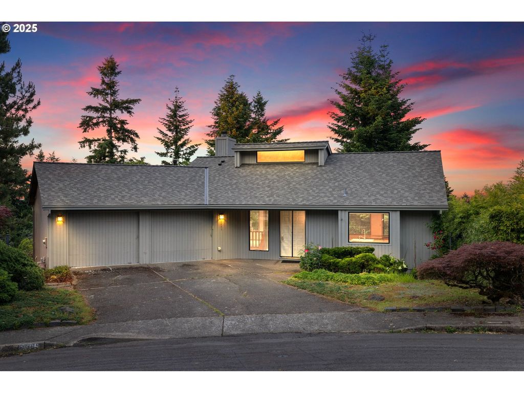 2305 CHICKADEE Ct, West Linn, OR 97068