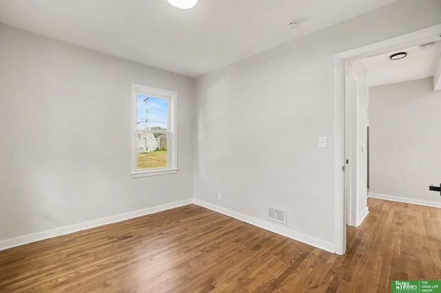 1931 S 49 Street, Omaha, NE 68106
