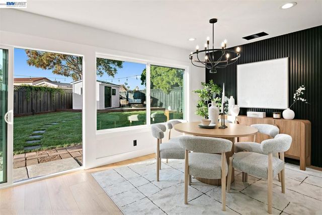 8093 Del Monte Ave, Newark, CA 94560