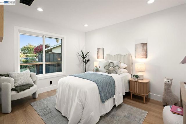 8093 Del Monte Ave, Newark, CA 94560