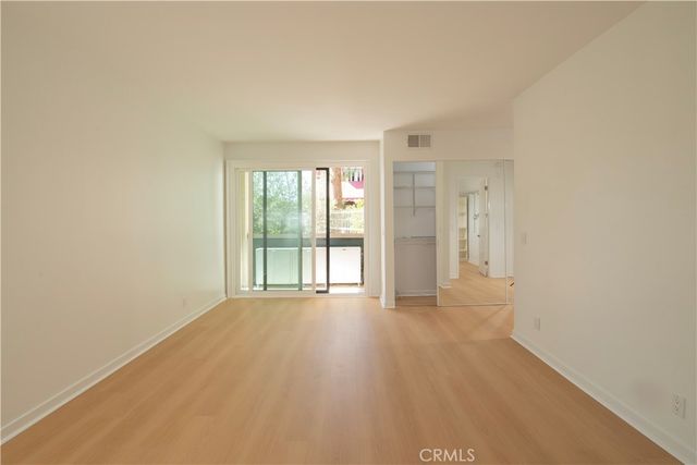 5236 Yarmouth 113, Encino, CA 91316