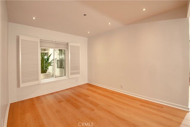 5236 Yarmouth 113, Encino, CA 91316