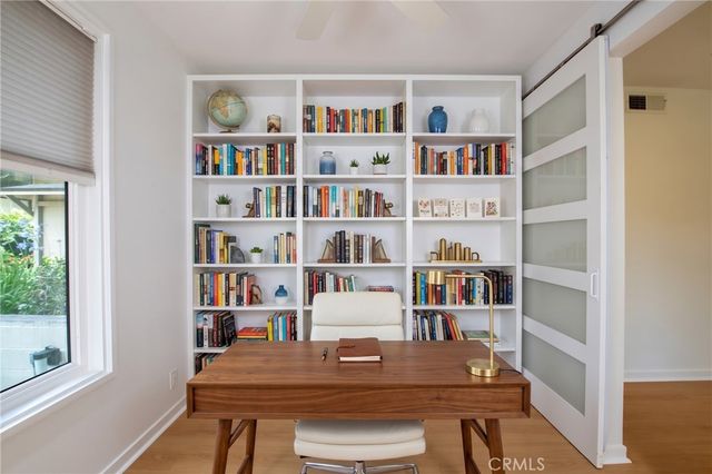 5236 Yarmouth 113, Encino, CA 91316