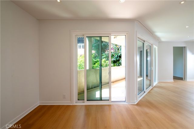 5236 Yarmouth 113, Encino, CA 91316