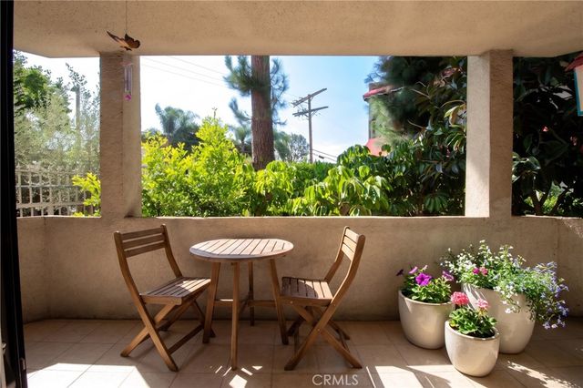 5236 Yarmouth 113, Encino, CA 91316