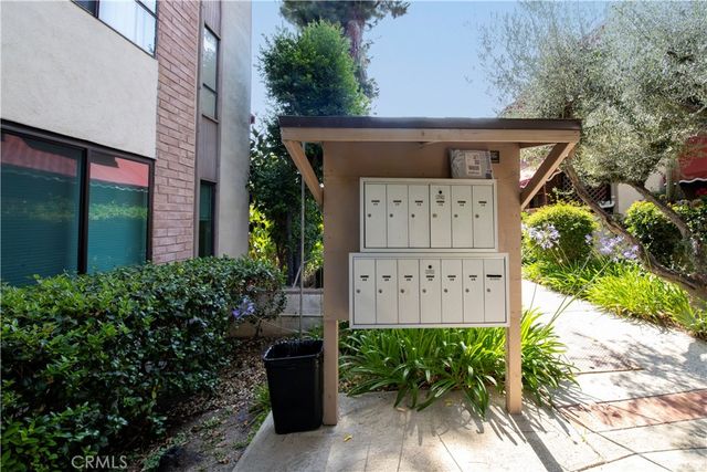 5236 Yarmouth 113, Encino, CA 91316
