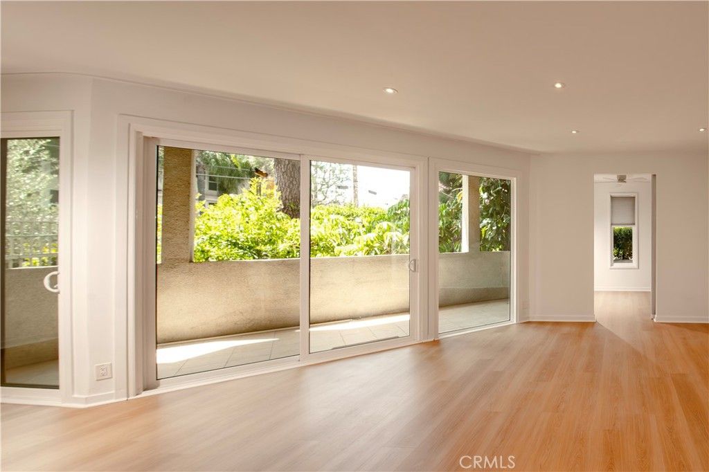 5236 Yarmouth 113, Encino, CA 91316