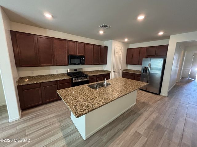 7399 S Via Plaza Del Maya, Tucson, AZ 85756
