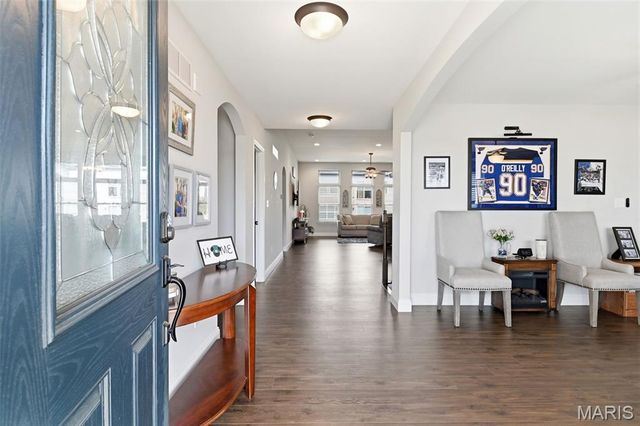 765 Bretton Trails Drive, Lake St Louis, MO 63367