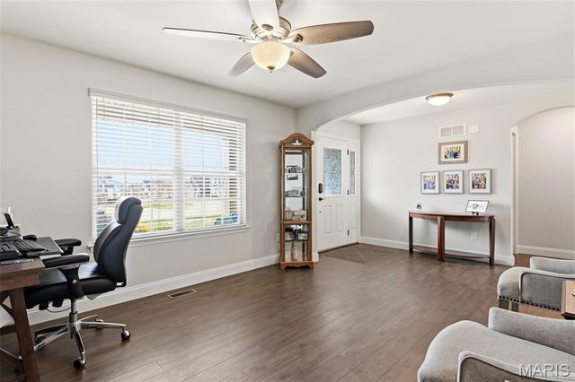 765 Bretton Trails Drive, Lake St Louis, MO 63367