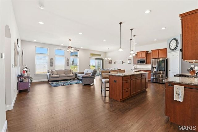 765 Bretton Trails Drive, Lake St Louis, MO 63367