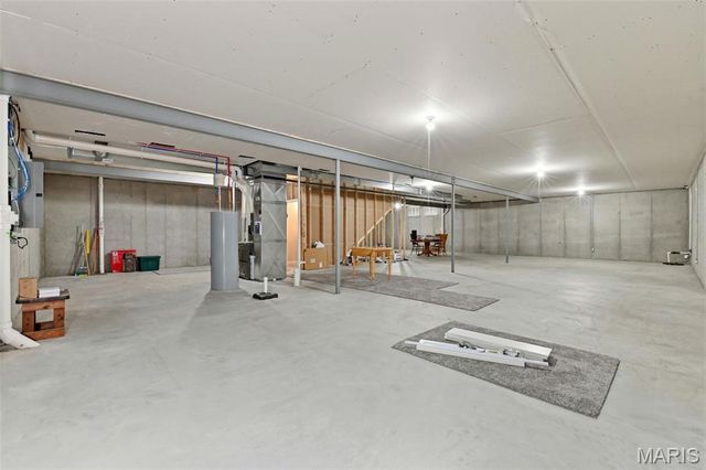 765 Bretton Trails Drive, Lake St Louis, MO 63367