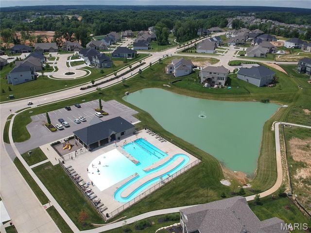 765 Bretton Trails Drive, Lake St Louis, MO 63367