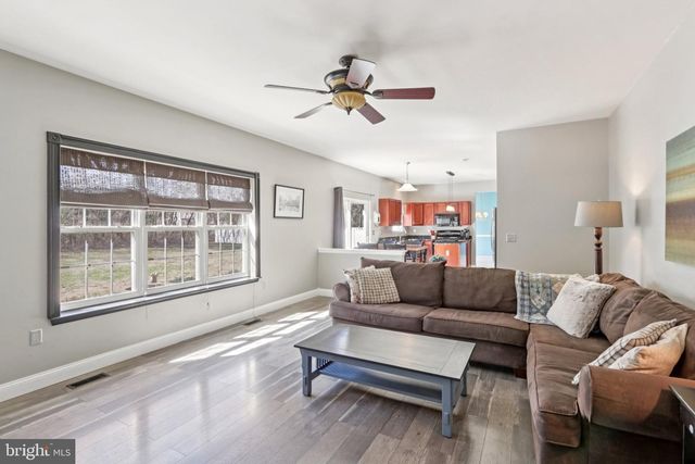 13 CARDINAL LN, Sicklerville, NJ 08081