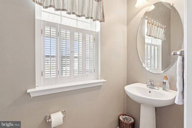 13 CARDINAL LN, Sicklerville, NJ 08081