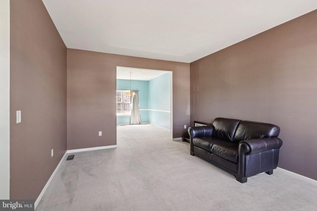 13 CARDINAL LN, Sicklerville, NJ 08081