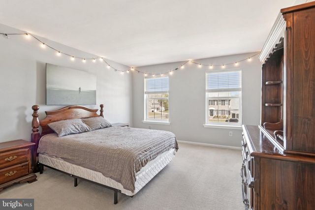 13 CARDINAL LN, Sicklerville, NJ 08081