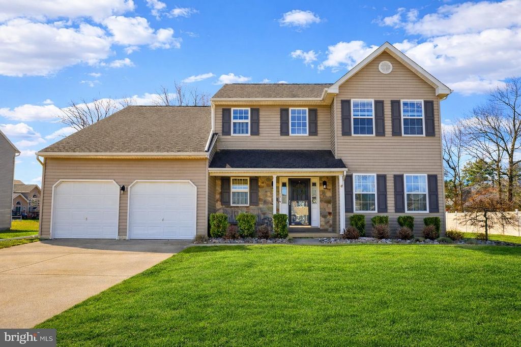 13 CARDINAL LN, Sicklerville, NJ 08081