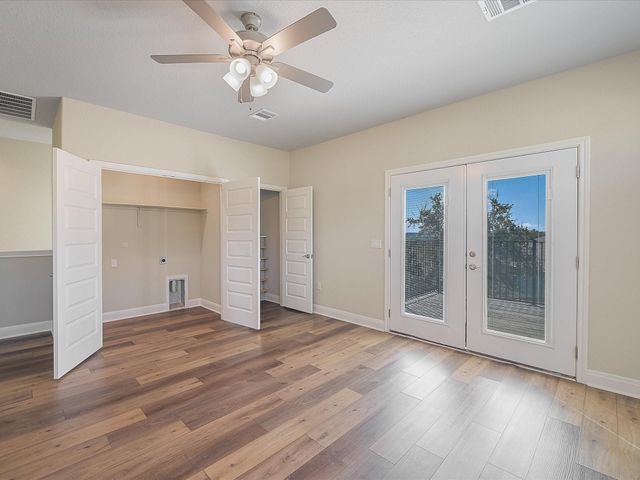 3203 Burnside CIR, Lago Vista, TX 78645