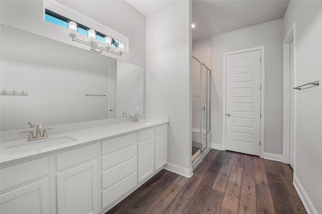 3203 Burnside CIR, Lago Vista, TX 78645