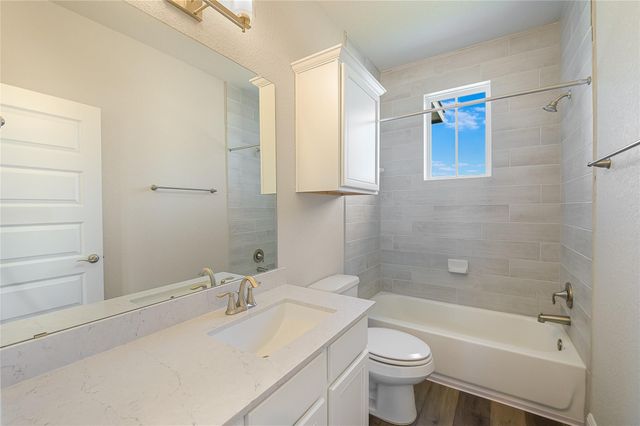 3203 Burnside CIR, Lago Vista, TX 78645