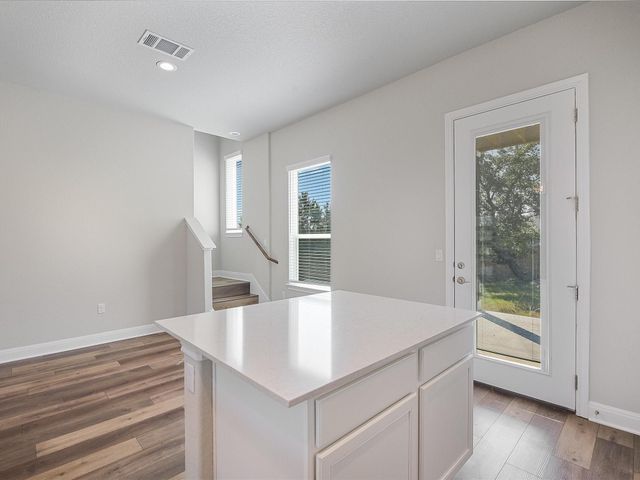 3203 Burnside CIR, Lago Vista, TX 78645