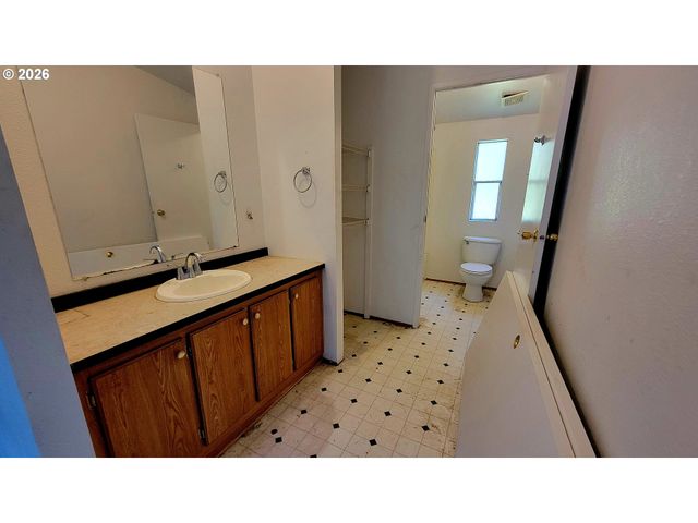1441 BILGER CREEK Rd, Myrtle Creek, OR 97457