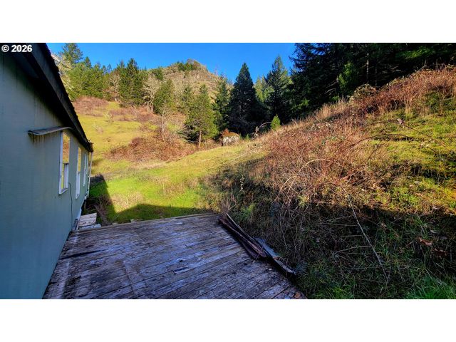 1441 BILGER CREEK Rd, Myrtle Creek, OR 97457