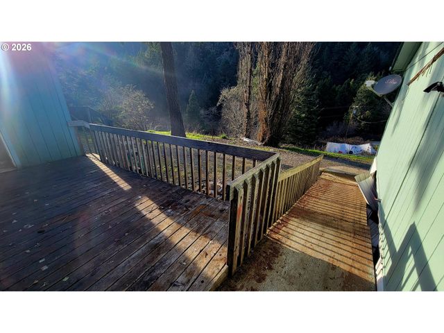 1441 BILGER CREEK Rd, Myrtle Creek, OR 97457