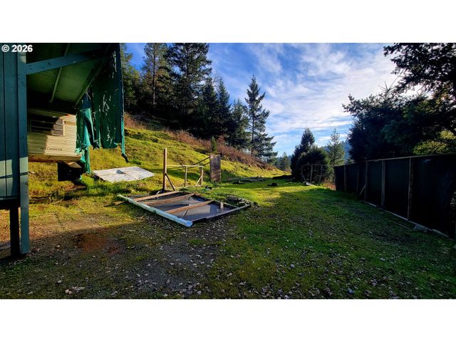 1441 BILGER CREEK Rd, Myrtle Creek, OR 97457