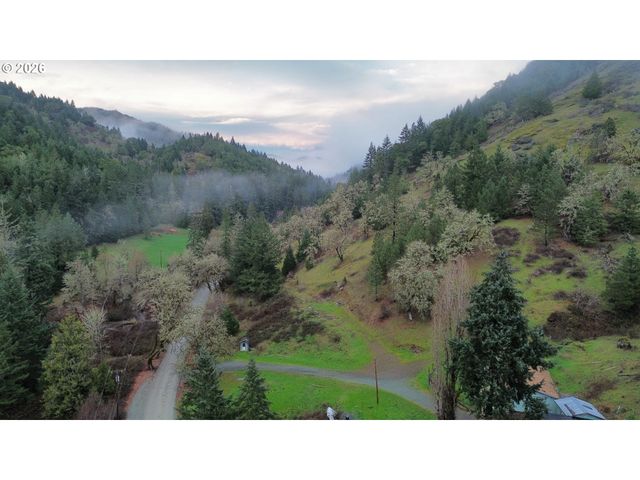 1441 BILGER CREEK Rd, Myrtle Creek, OR 97457
