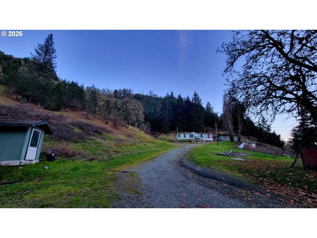 1441 BILGER CREEK Rd, Myrtle Creek, OR 97457