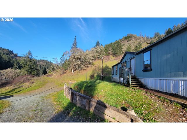 1441 BILGER CREEK Rd, Myrtle Creek, OR 97457