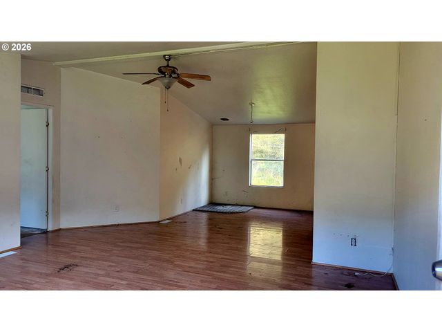 1441 BILGER CREEK Rd, Myrtle Creek, OR 97457