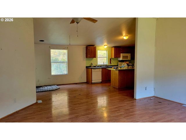 1441 BILGER CREEK Rd, Myrtle Creek, OR 97457