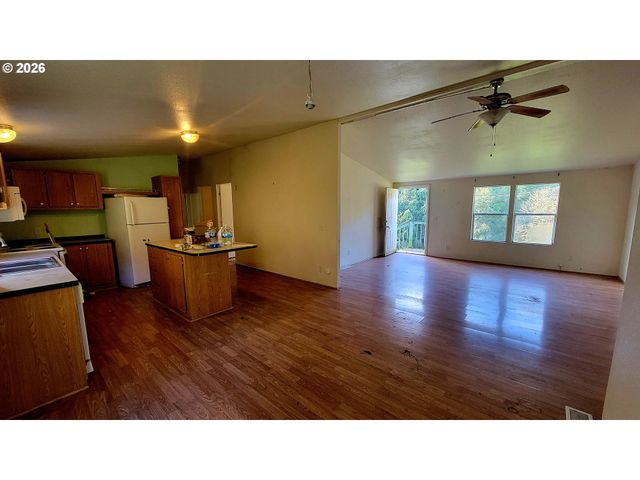 1441 BILGER CREEK Rd, Myrtle Creek, OR 97457