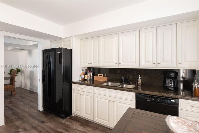 5380 N Ocean Drive 15G, Singer Island, FL 33404