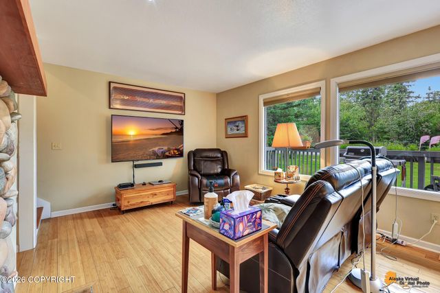 6231 West Tree Drive, Anchorage, AK 99507
