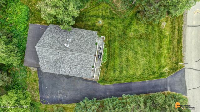 6231 West Tree Drive, Anchorage, AK 99507