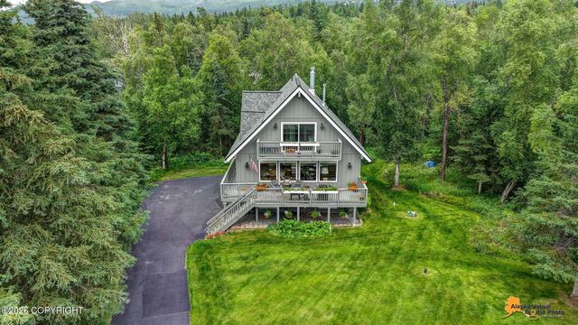 6231 West Tree Drive, Anchorage, AK 99507