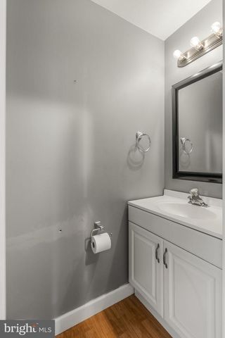 105 HERSHEY RD, Lititz, PA 17543