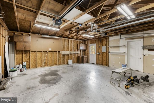 105 HERSHEY RD, Lititz, PA 17543