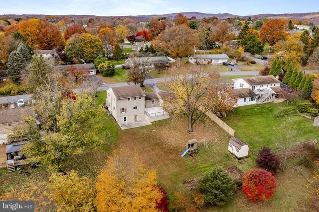 105 HERSHEY RD, Lititz, PA 17543