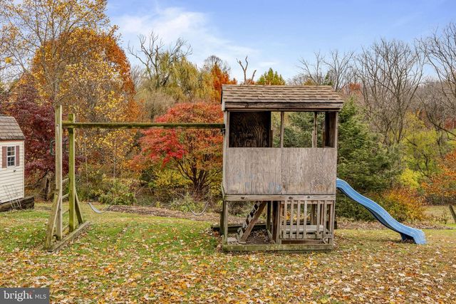 105 HERSHEY RD, Lititz, PA 17543